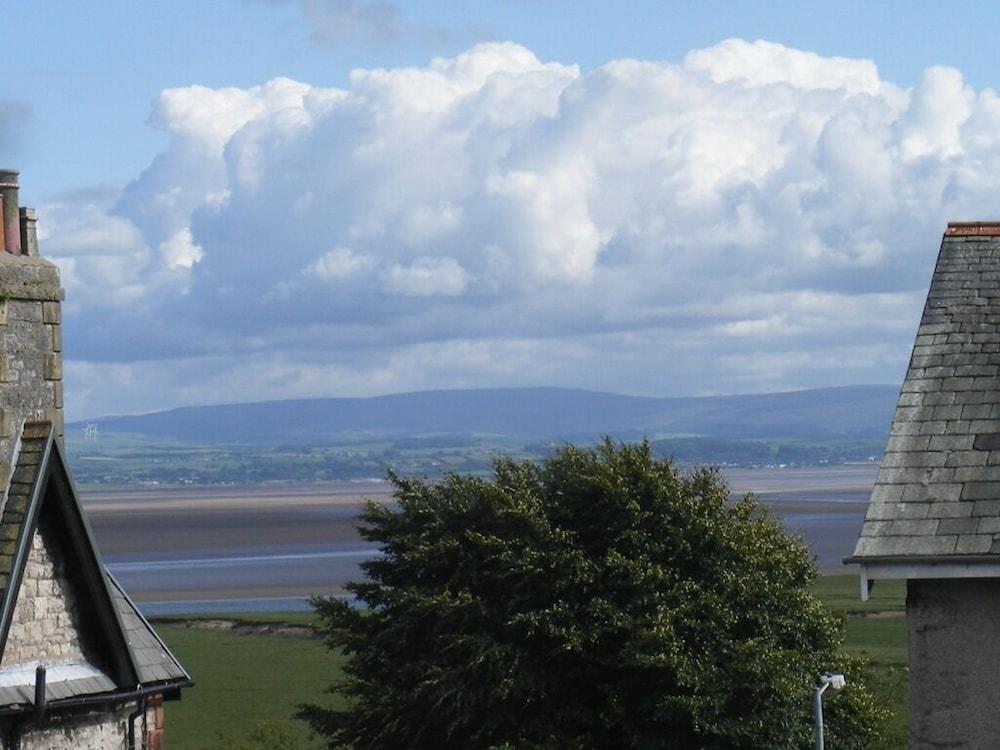 Grange-over-Sands Birchleigh Guest House מראה חיצוני תמונה
