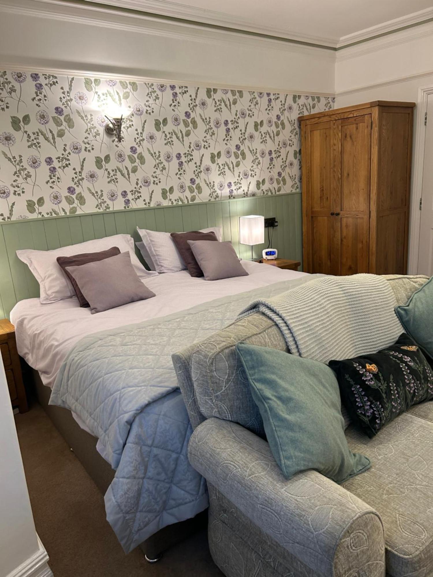 Grange-over-Sands Birchleigh Guest House מראה חיצוני תמונה