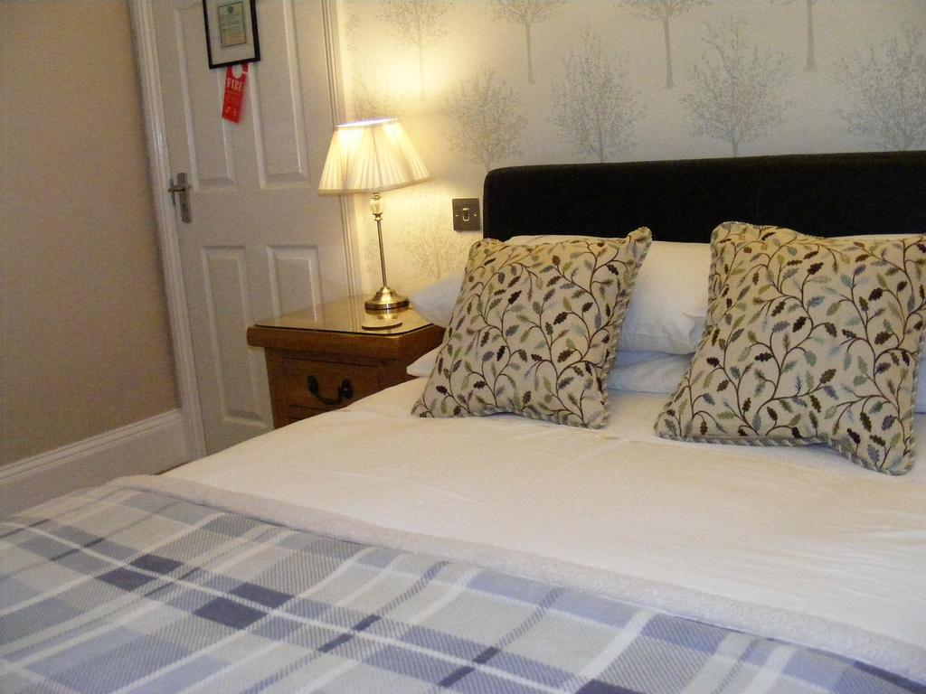 Grange-over-Sands Birchleigh Guest House מראה חיצוני תמונה